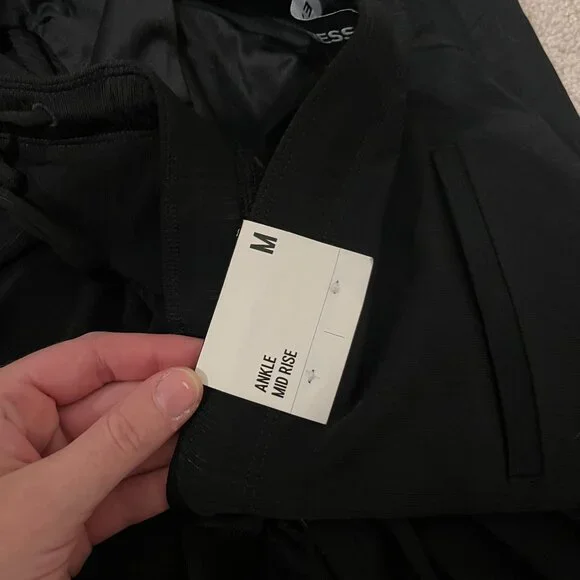🐜 NWT Express Black Pants! - Picture 2 of 6
